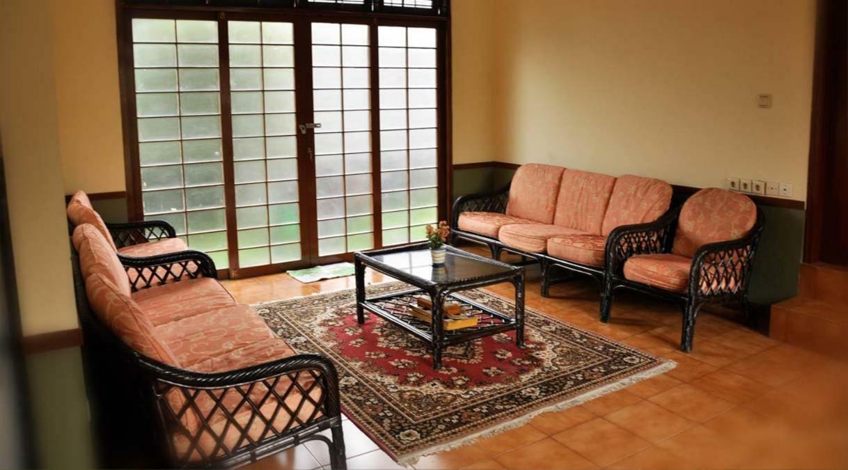 Kota Bunga Ade Type Jepang - 0220 Villa *